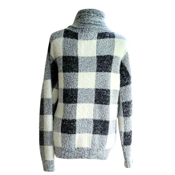 Kut from the Kloth Evea Buffalo Plaid Plush Over-sized Turtleneck Sweater - Picture 6 of 10